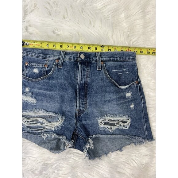 LEVI'S 501 ORIGINAL Womens Size 32 Distressed Denim Cut Off Shorts Raw Hem - Picture 4 of 11